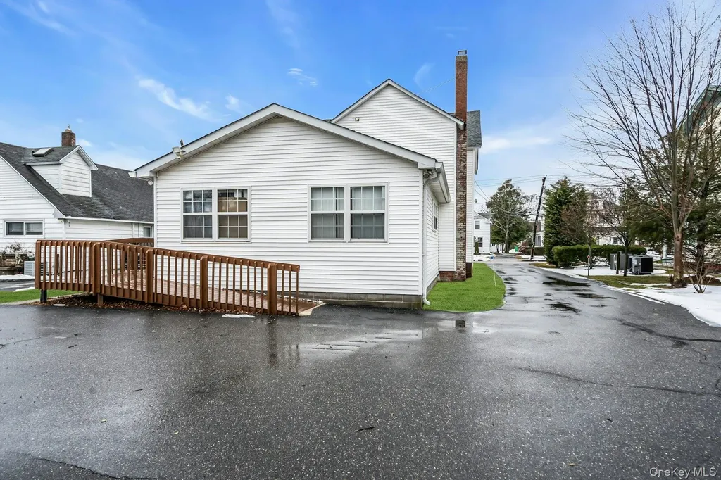 127 N Ocean Avenue Patchogue NY 11772