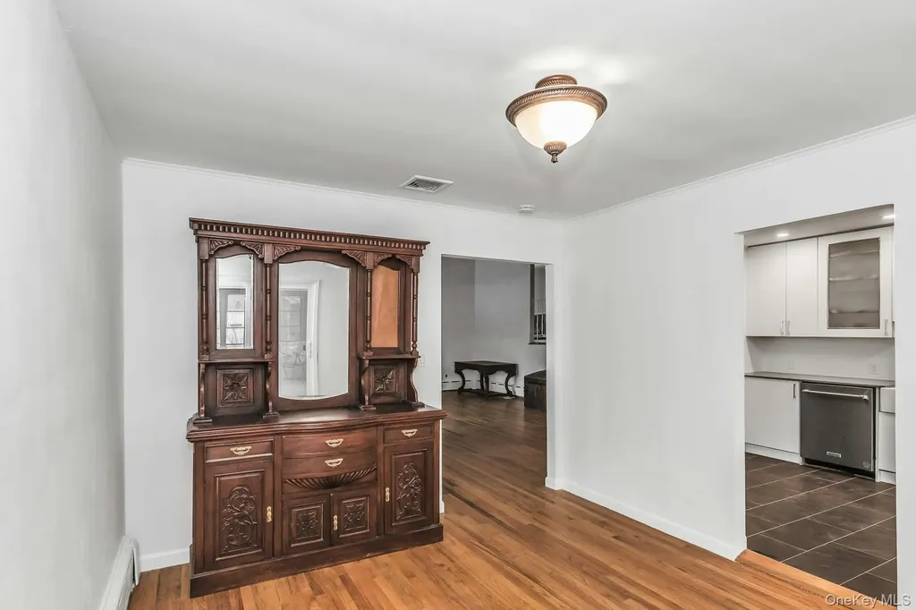 56 Dowsing Place Amityville NY 11701
