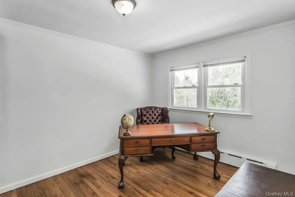 56 Dowsing Place Amityville NY 11701