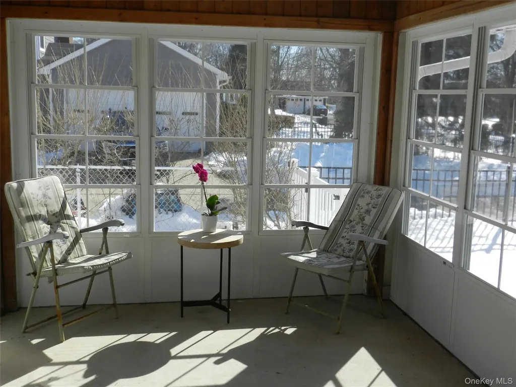 56 Dowsing Place Amityville NY 11701
