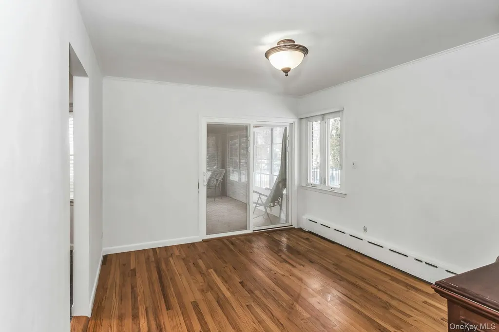 56 Dowsing Place Amityville NY 11701