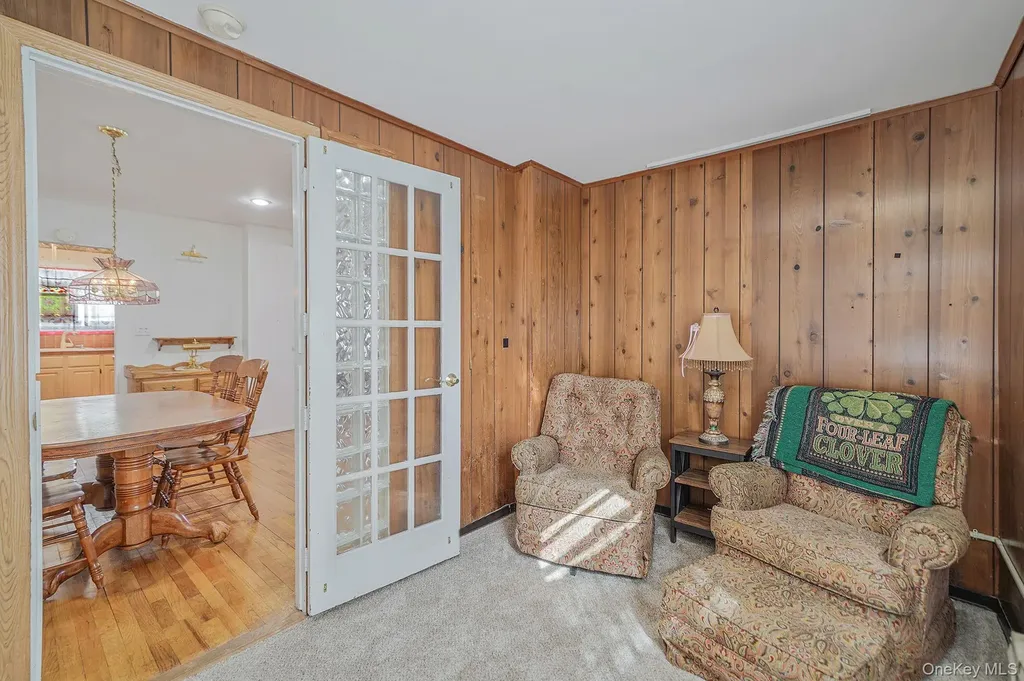 367 Vincent Avenue Lynbrook NY 11563