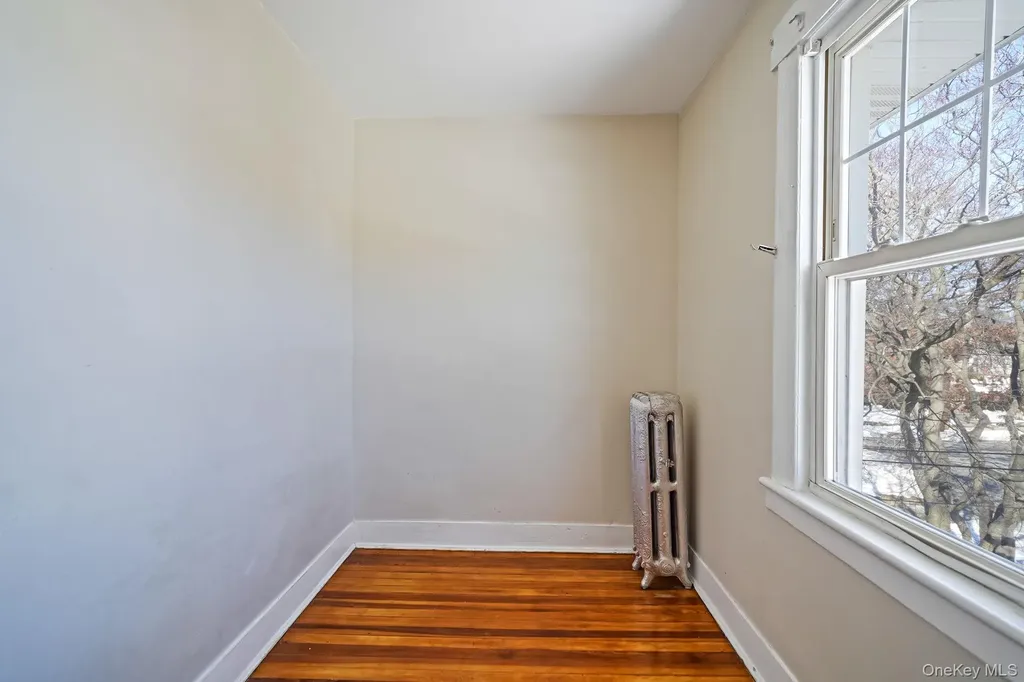 367 Vincent Avenue Lynbrook NY 11563