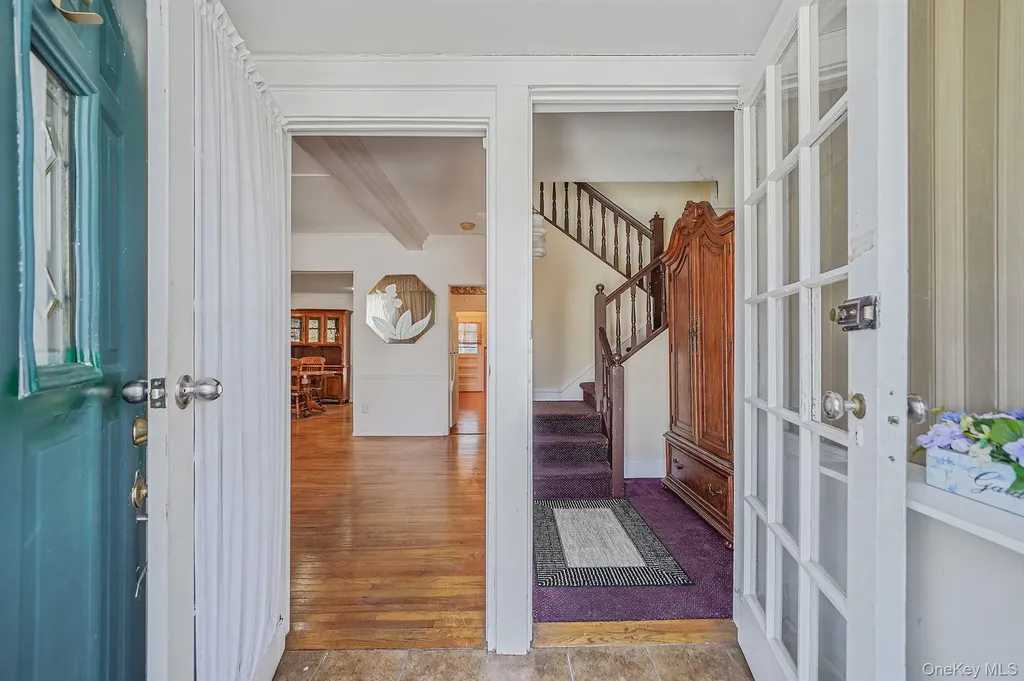 367 Vincent Avenue Lynbrook NY 11563