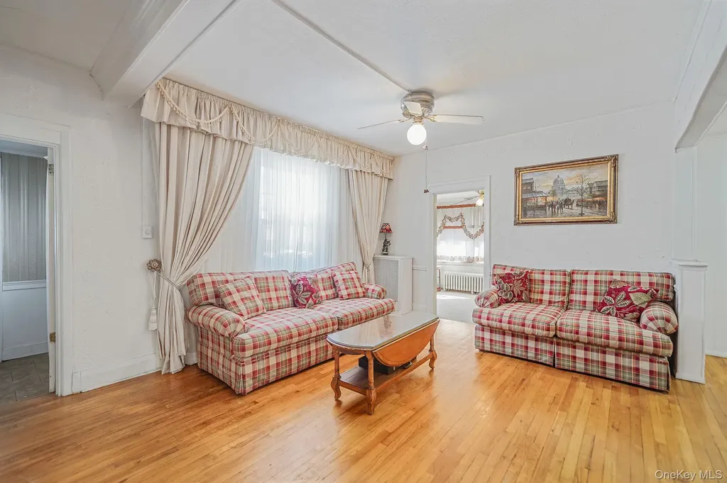 367 Vincent Avenue Lynbrook NY 11563