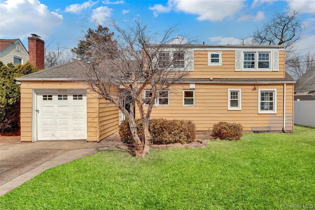 1009 Centennial Avenue North Baldwin NY 11510