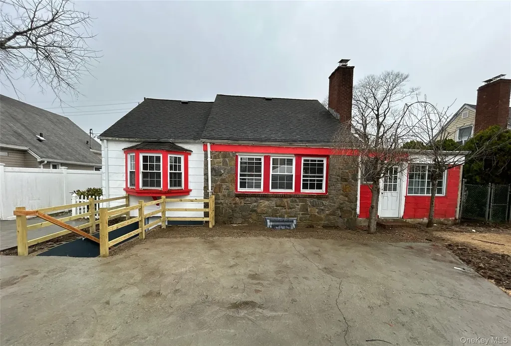 1009 Centennial Avenue North Baldwin NY 11510