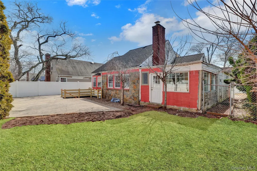 1009 Centennial Avenue North Baldwin NY 11510
