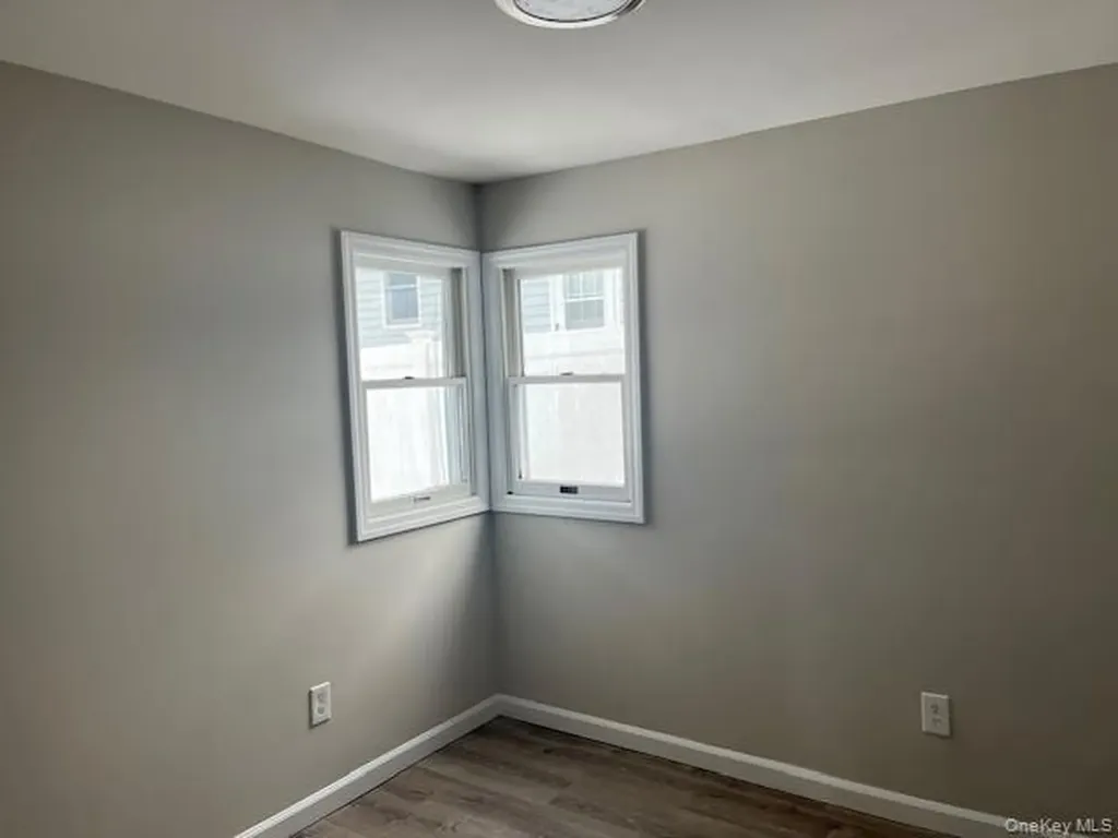 87 Ferndale Avenue Selden NY 11784