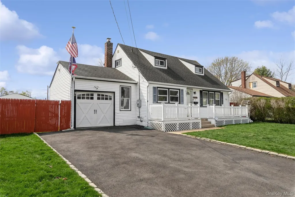 10 Hickory Street Central Islip NY 11722