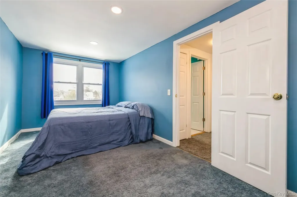 10 Hickory Street Central Islip NY 11722