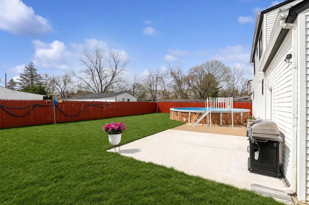 10 Hickory Street Central Islip NY 11722