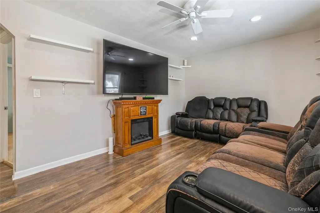 10 Hickory Street Central Islip NY 11722