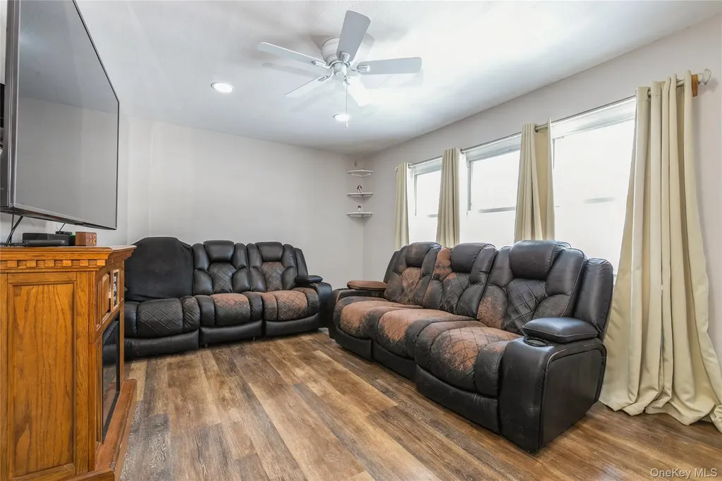 10 Hickory Street Central Islip NY 11722