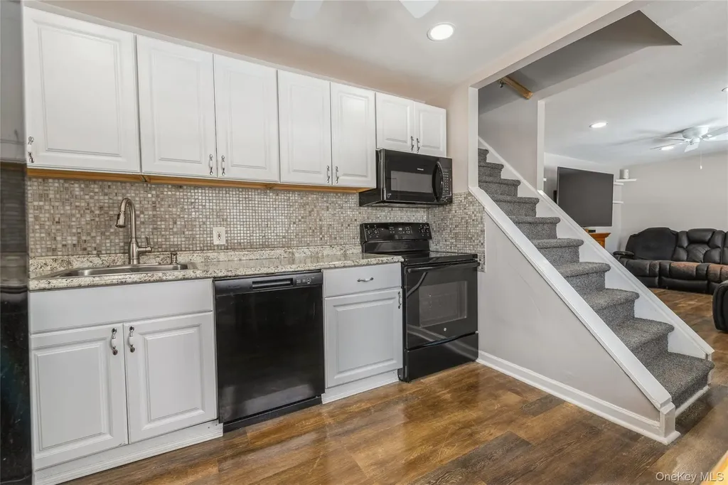 10 Hickory Street Central Islip NY 11722