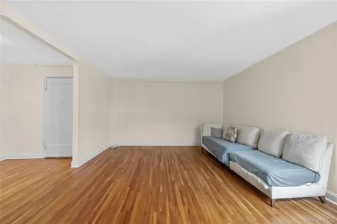 142 Garth Road Scarsdale NY 10583
