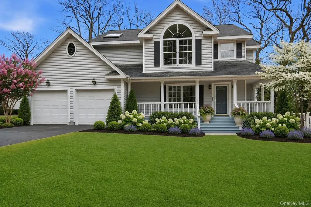 24 North Drive Centerport NY 11721