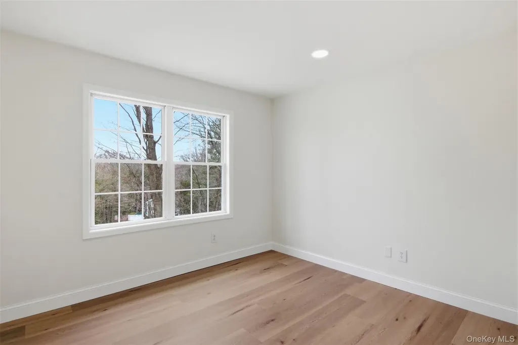 24 North Drive Centerport NY 11721