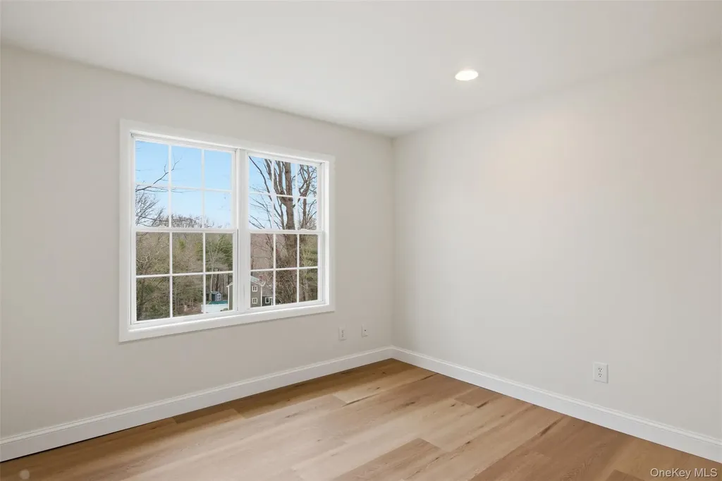 24 North Drive Centerport NY 11721