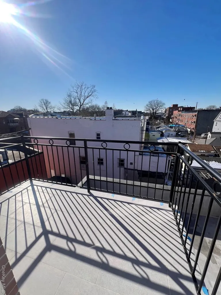 4512 104th Corona NY 11368
