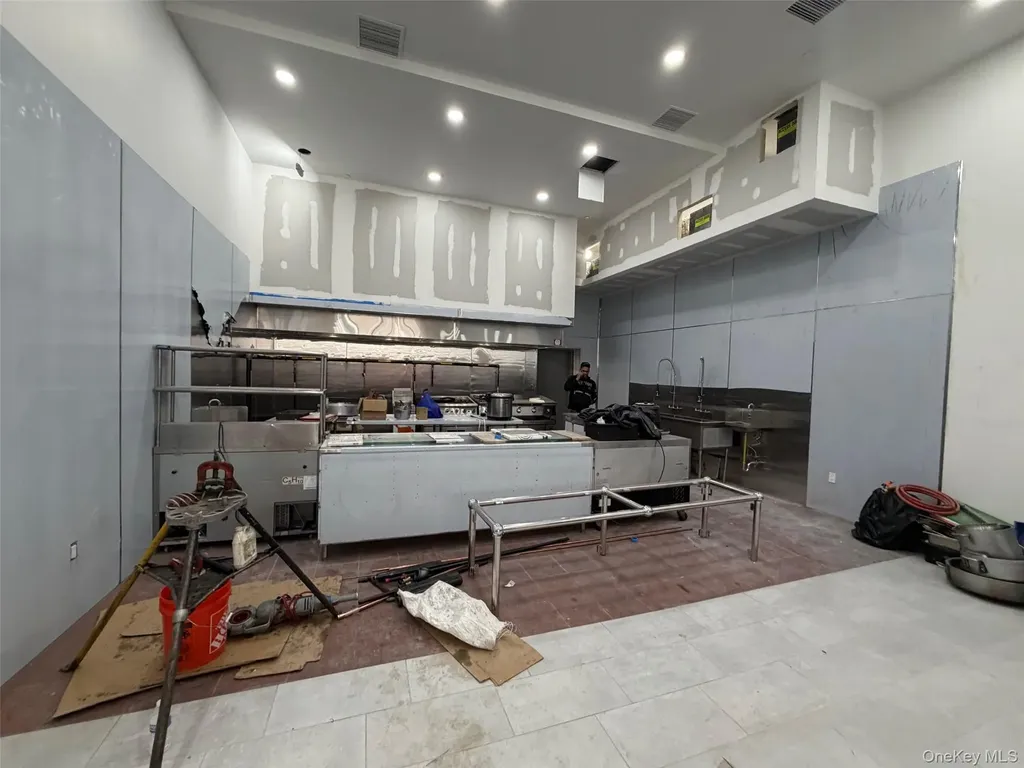 4512 104th Corona NY 11368