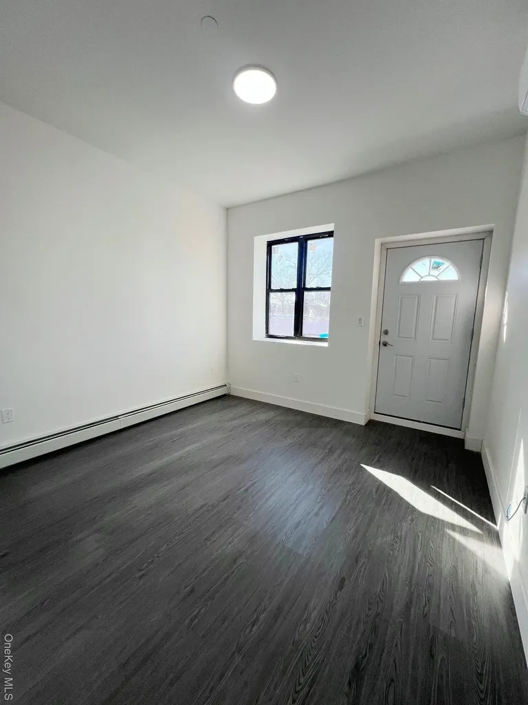 4512 104th Corona NY 11368