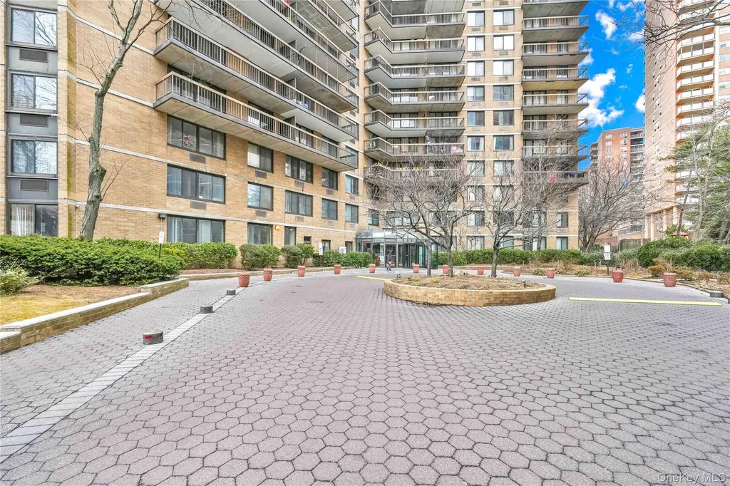 13835 Elder Avenue Flushing NY 11355