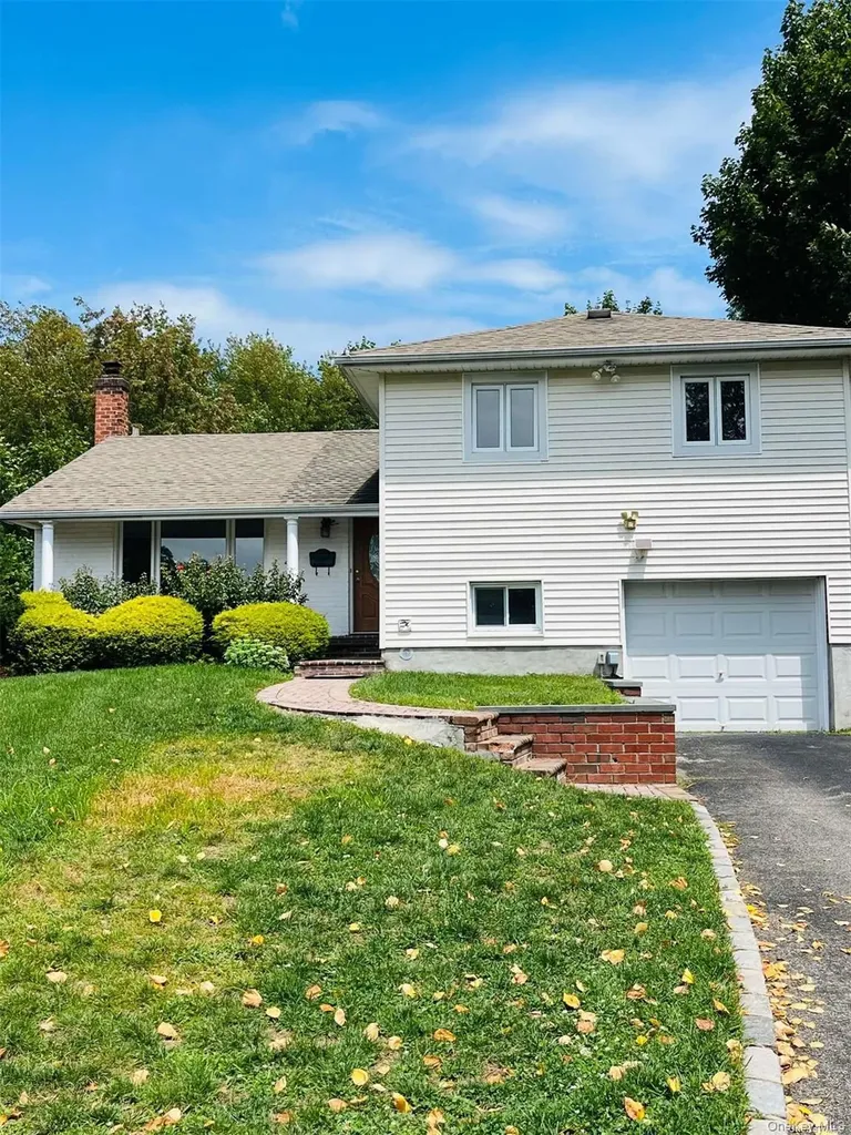 40 Willets Drive Syosset NY 11791