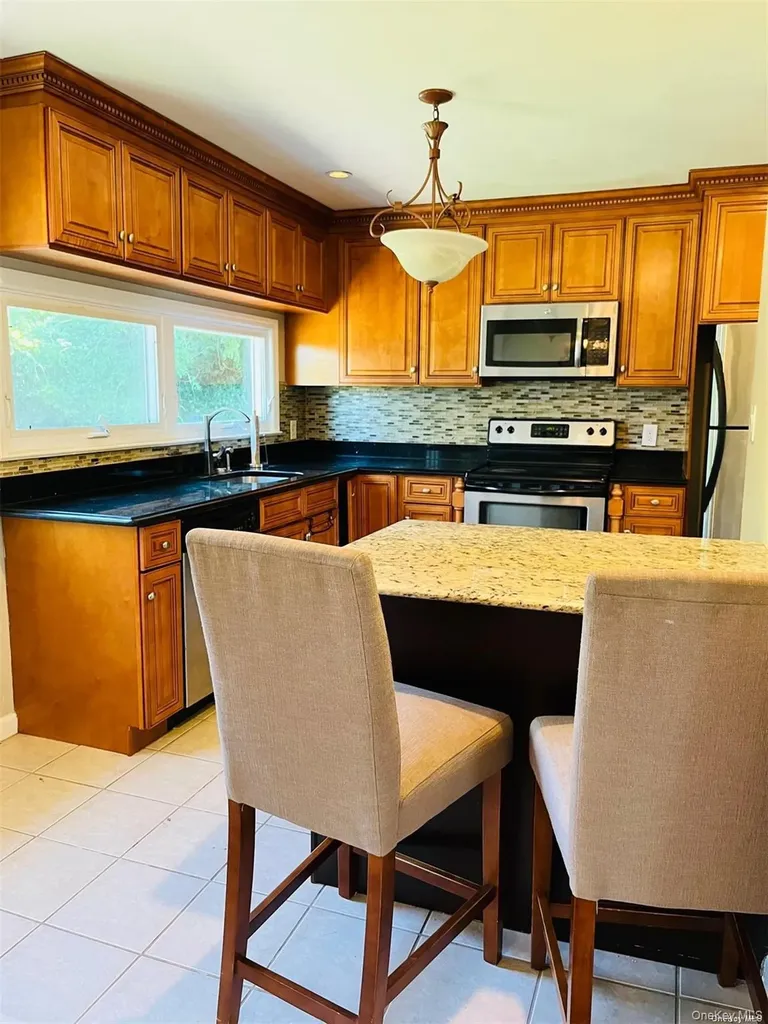 40 Willets Drive Syosset NY 11791