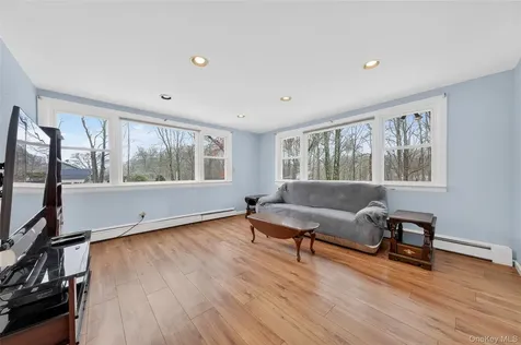 38 N 1st Street Cortlandt Manor NY 10567
