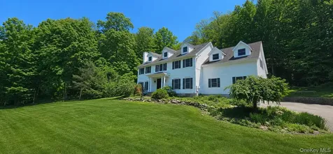 580 Oscawana Lake Road Putnam Valley NY 10579