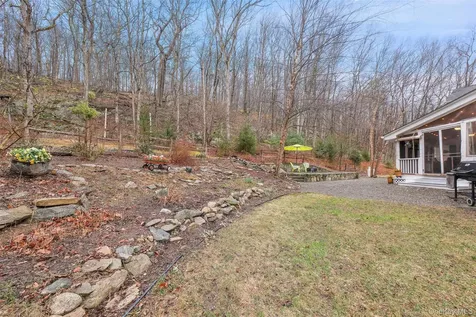 580 Oscawana Lake Road Putnam Valley NY 10579