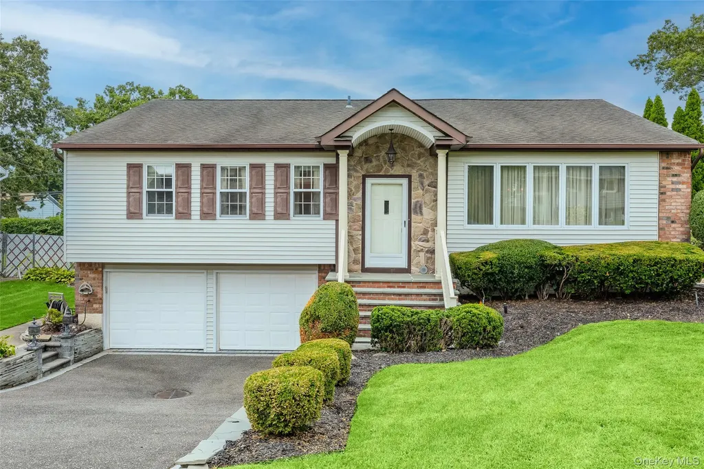 3 Louis Place Nesconset NY 11767