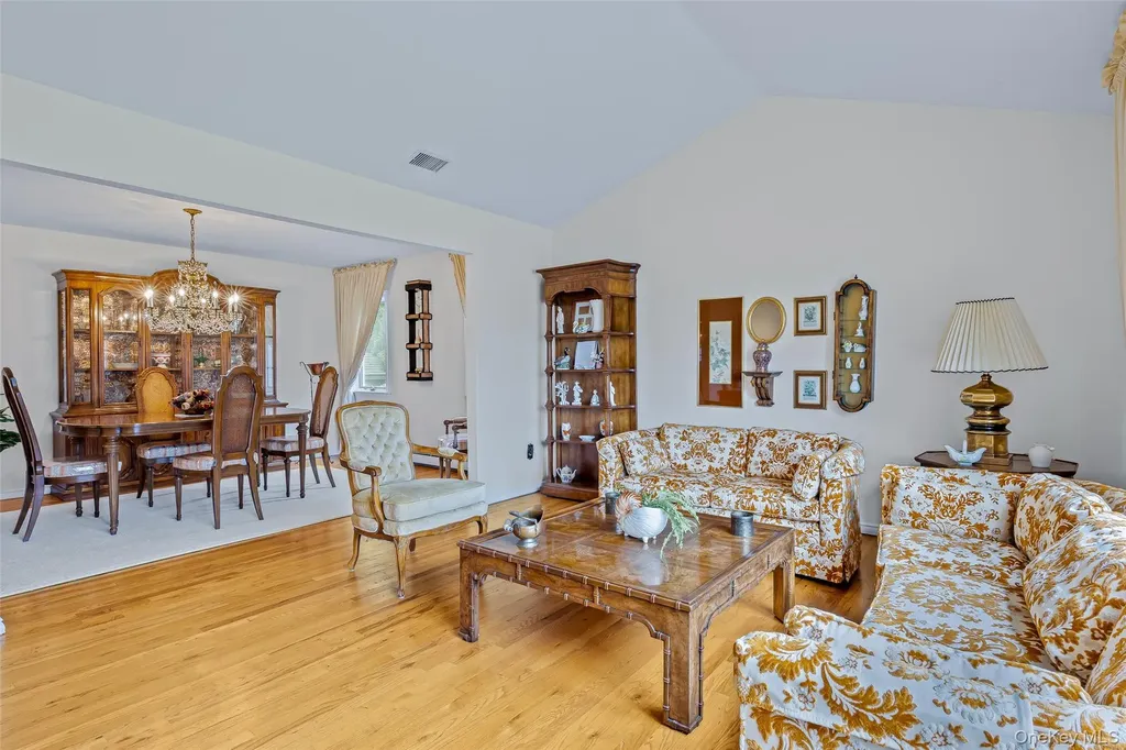 3 Louis Place Nesconset NY 11767