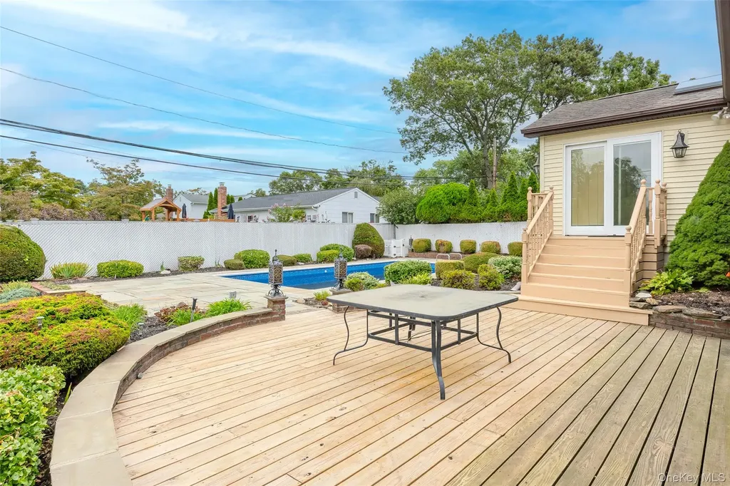 3 Louis Place Nesconset NY 11767