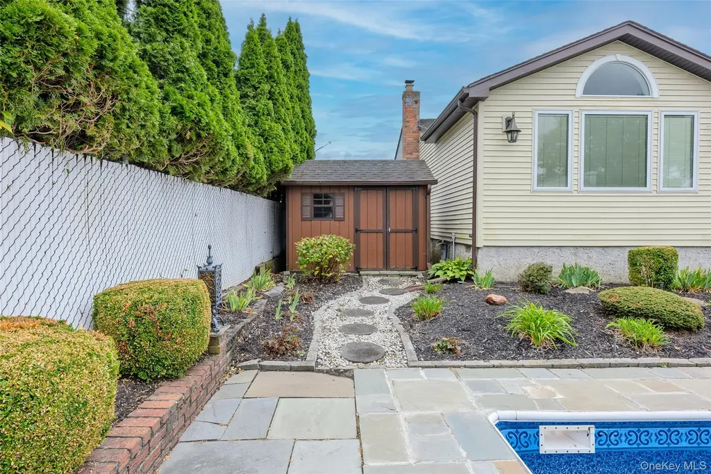 3 Louis Place Nesconset NY 11767