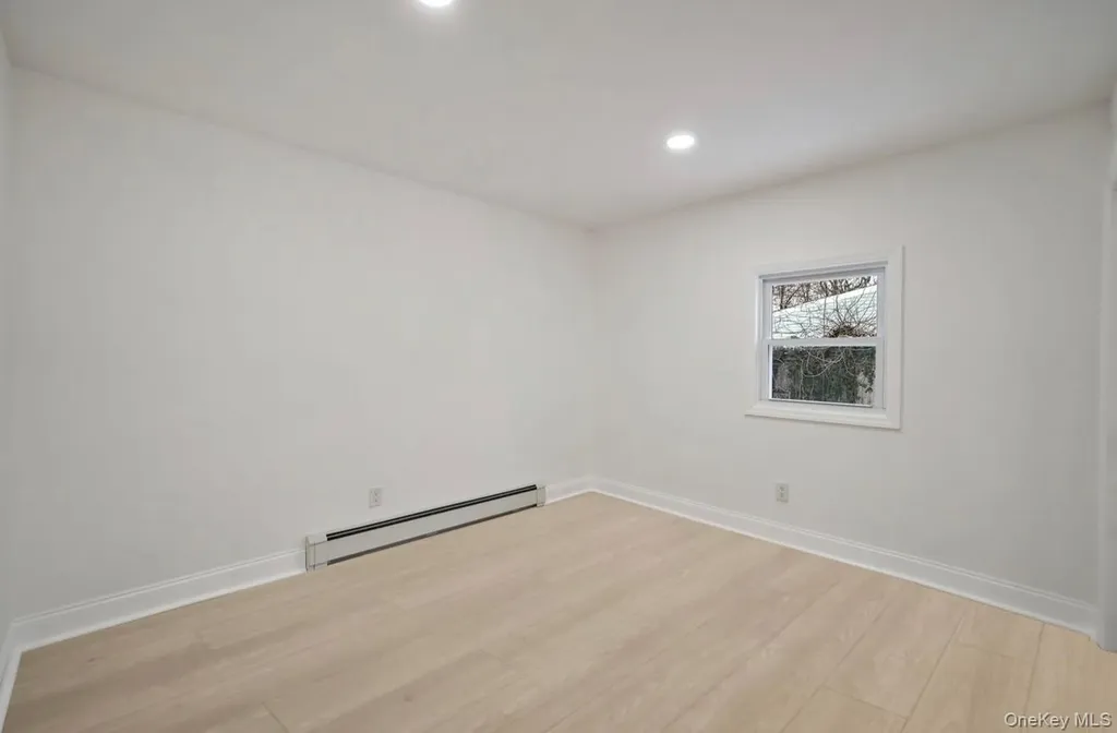 10 Linda Lane Central Islip NY 11722