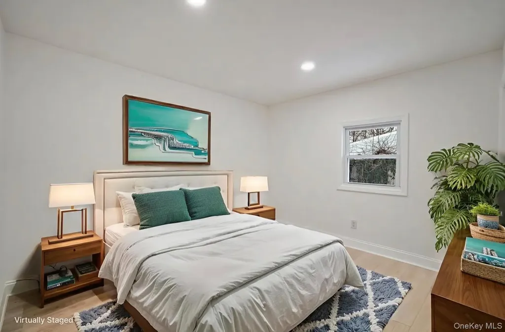 10 Linda Lane Central Islip NY 11722