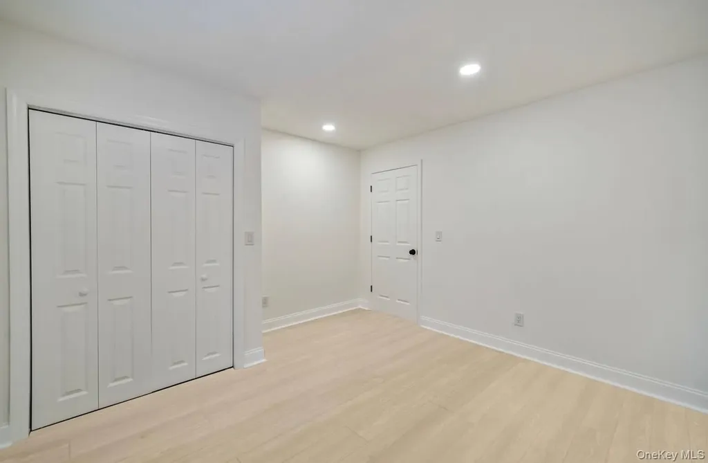 10 Linda Lane Central Islip NY 11722