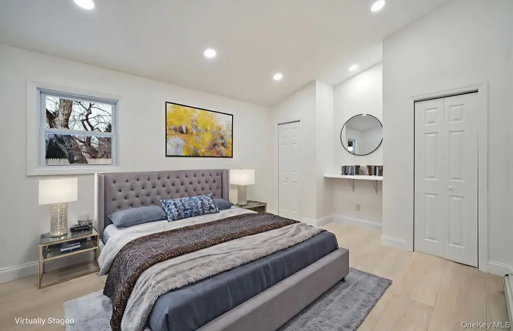 10 Linda Lane Central Islip NY 11722
