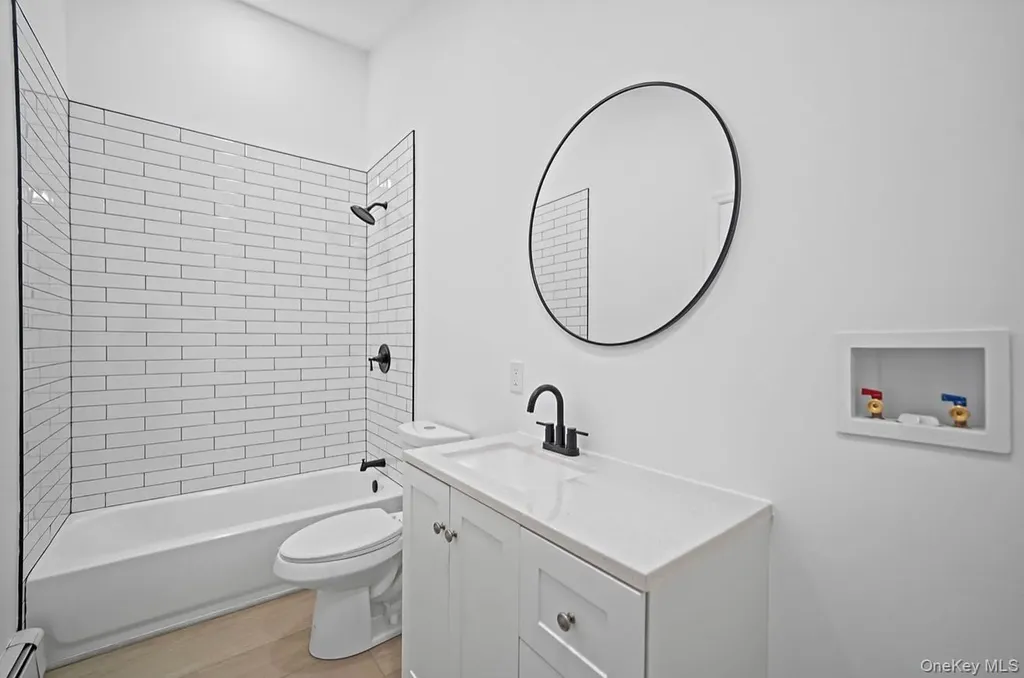 10 Linda Lane Central Islip NY 11722