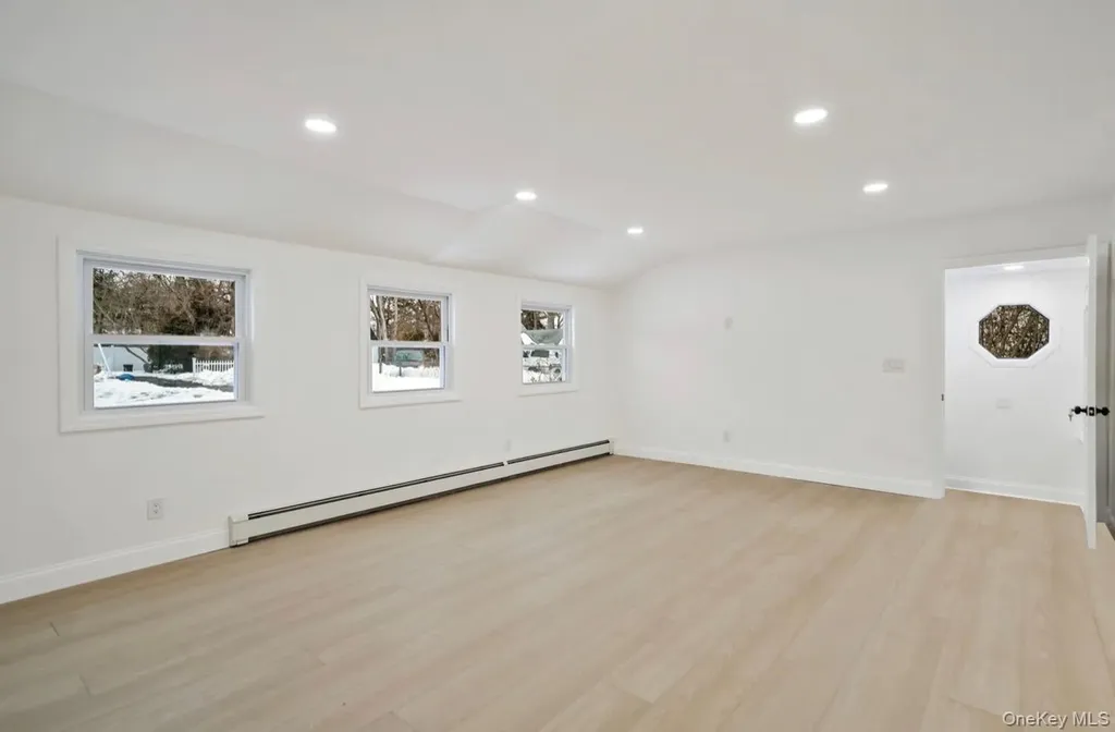 10 Linda Lane Central Islip NY 11722