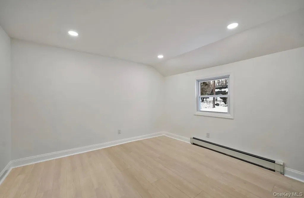 10 Linda Lane Central Islip NY 11722
