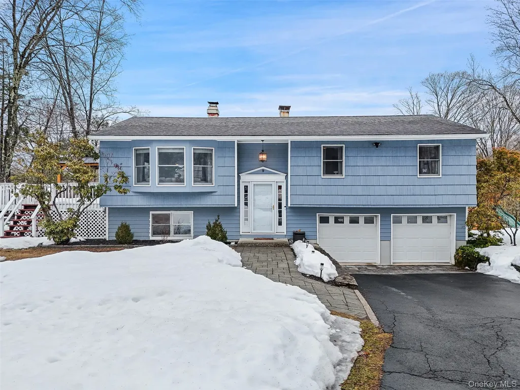 9 Mercury Court Carmel NY 10512