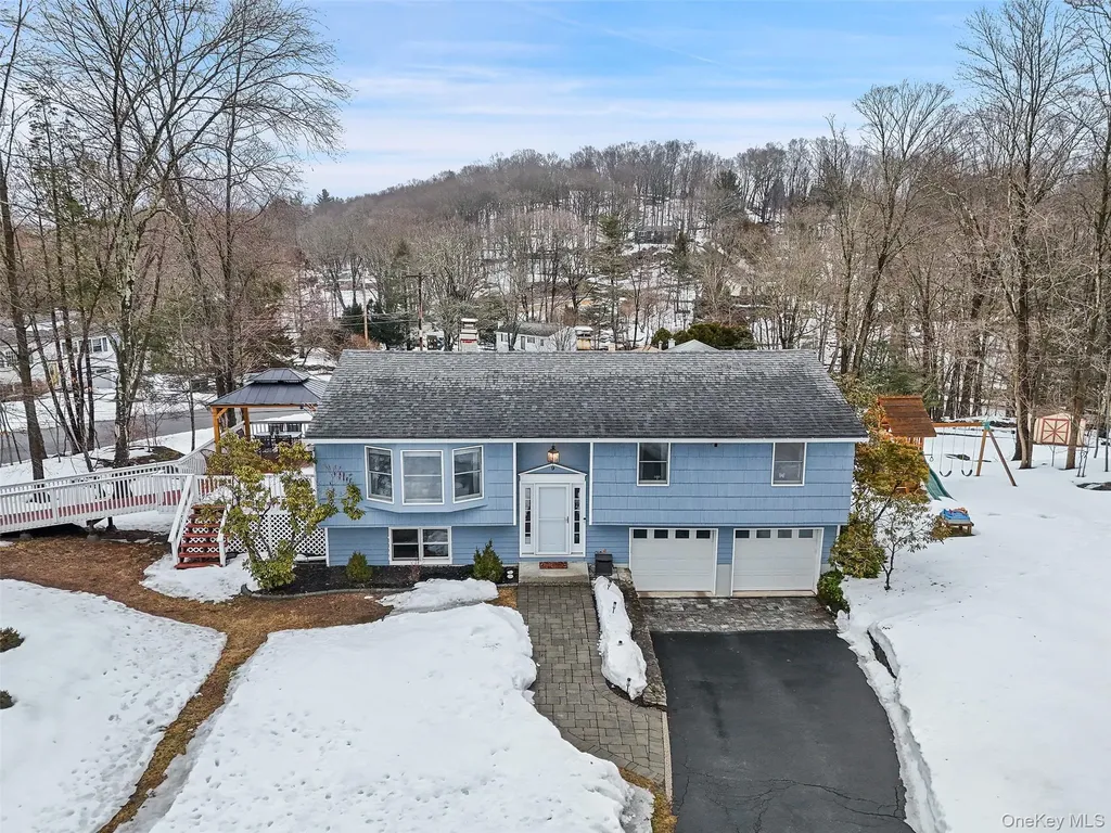 9 Mercury Court Carmel NY 10512