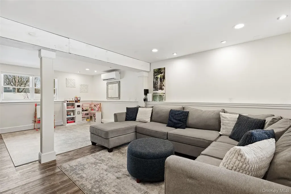 9 Mercury Court Carmel NY 10512