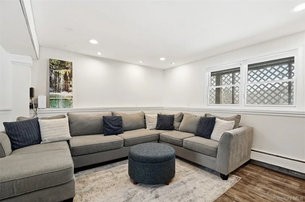 9 Mercury Court Carmel NY 10512