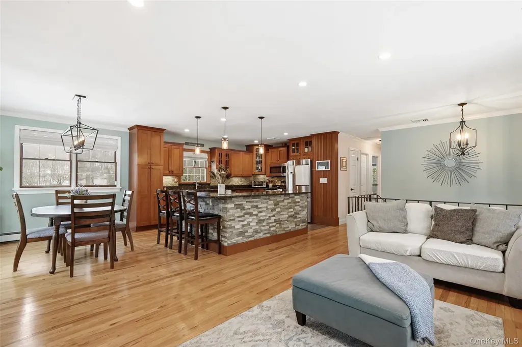 9 Mercury Court Carmel NY 10512