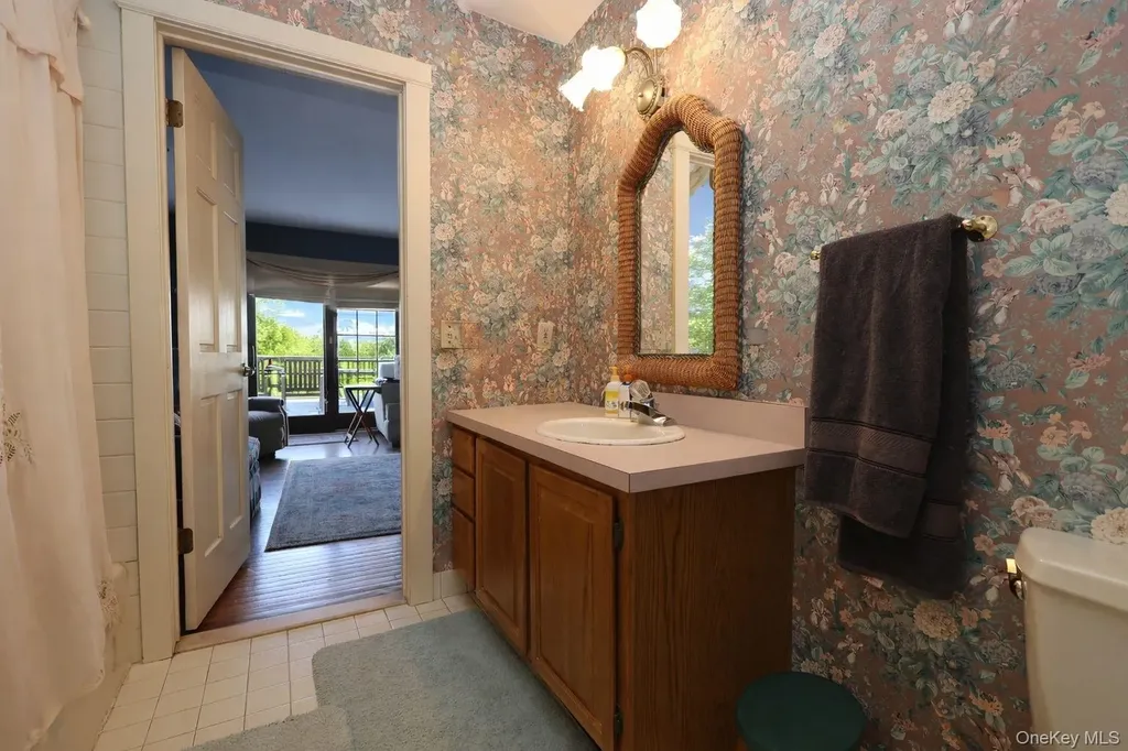 90 S Middletown Road Pearl River NY 10965