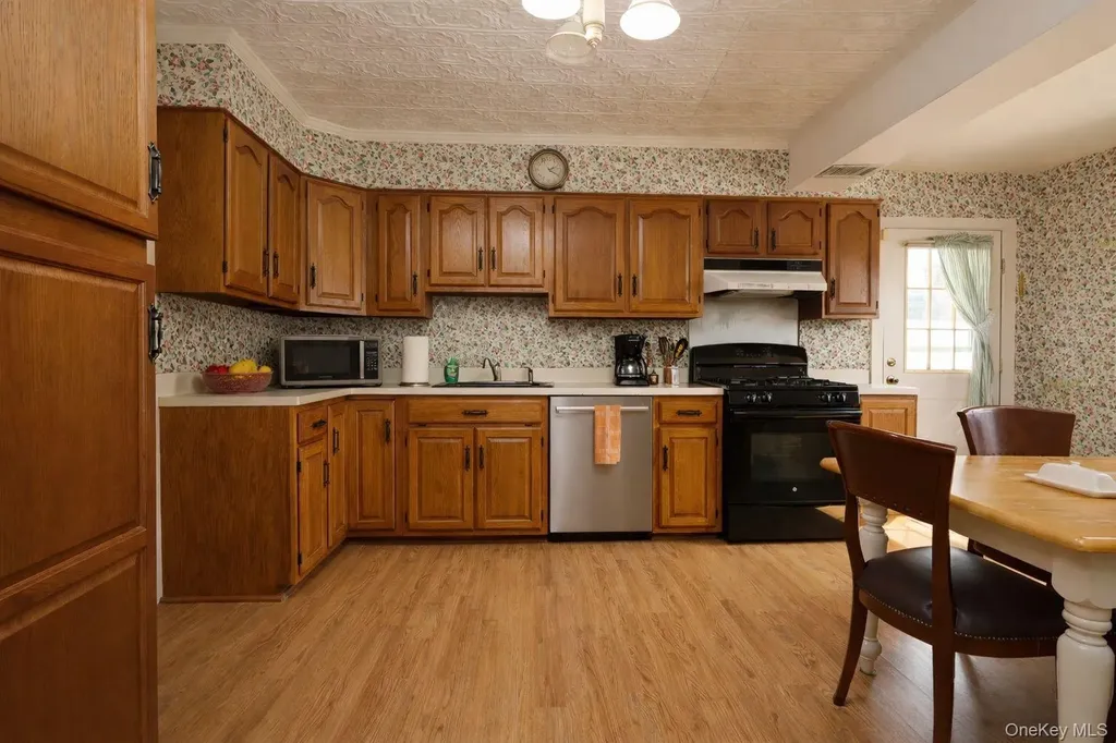 90 S Middletown Road Pearl River NY 10965
